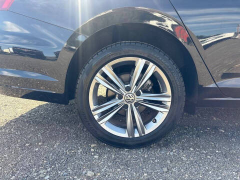 2019 Volkswagen Jetta R-Line