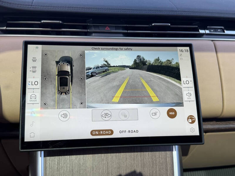 2025 Land Rover Range Rover P550e SE