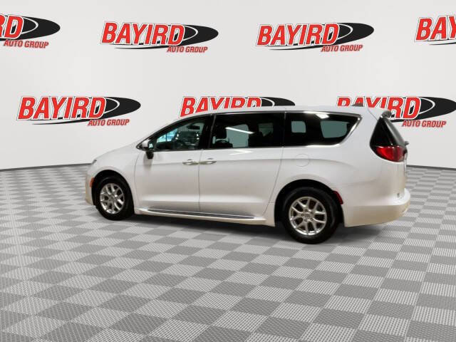 2021 Chrysler Voyager LX