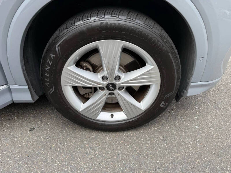 2024 Audi Q4 e-tron quattro Prestige 50