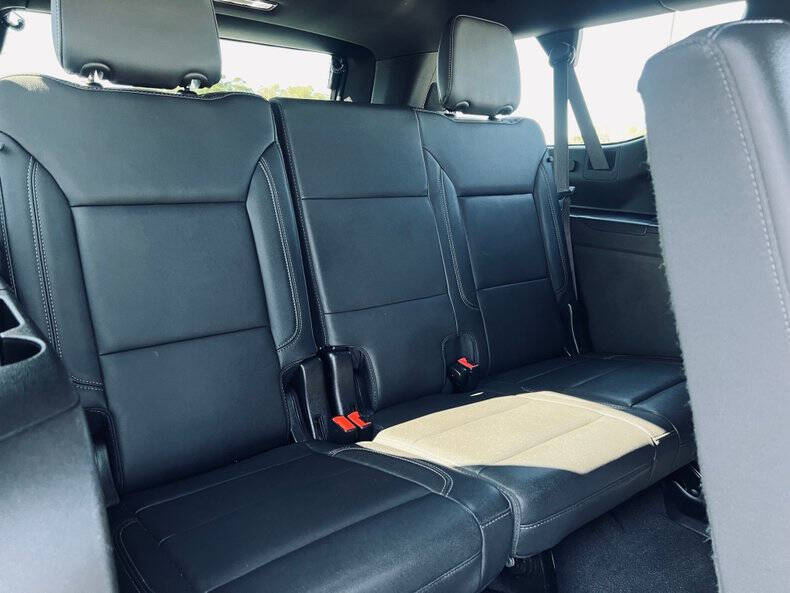 2022 Chevrolet Suburban LT