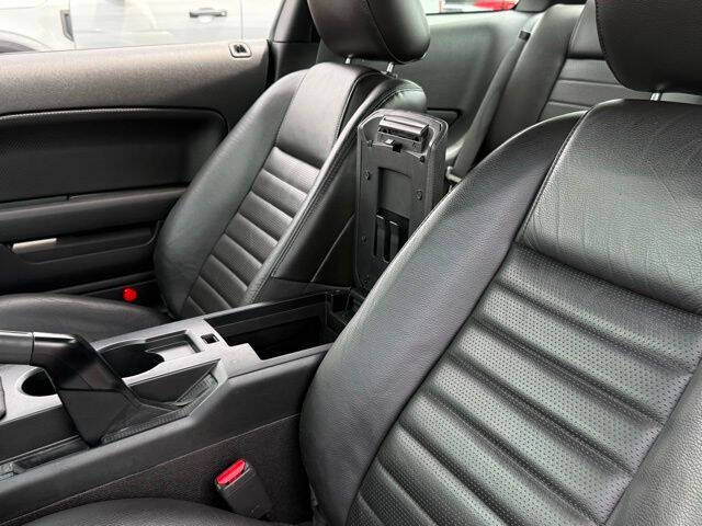 2007 Ford Mustang GT Deluxe