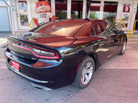 2017 Dodge Charger SXT