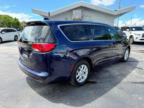 2017 Chrysler Pacifica Touring