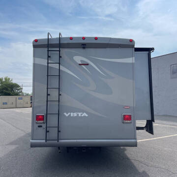 2012 Winnebago Vista