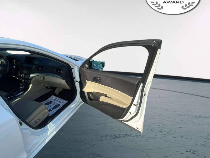 2016 Acura ILX w/Premium