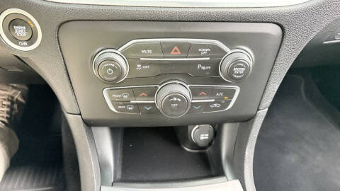 2019 Dodge Charger SXT