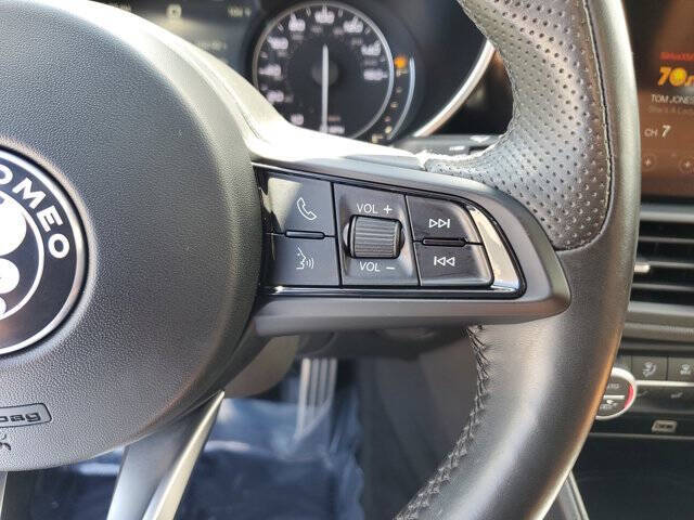 2022 Alfa Romeo Giulia Ti