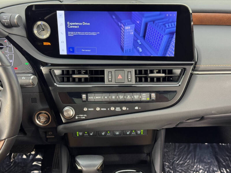 2024 Lexus ES 350 Ultra Luxury