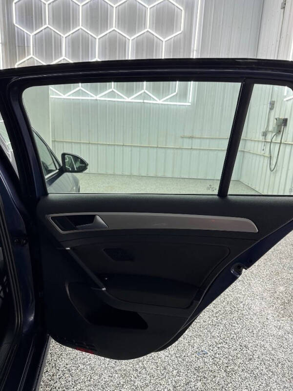 2016 Volkswagen e-Golf SE