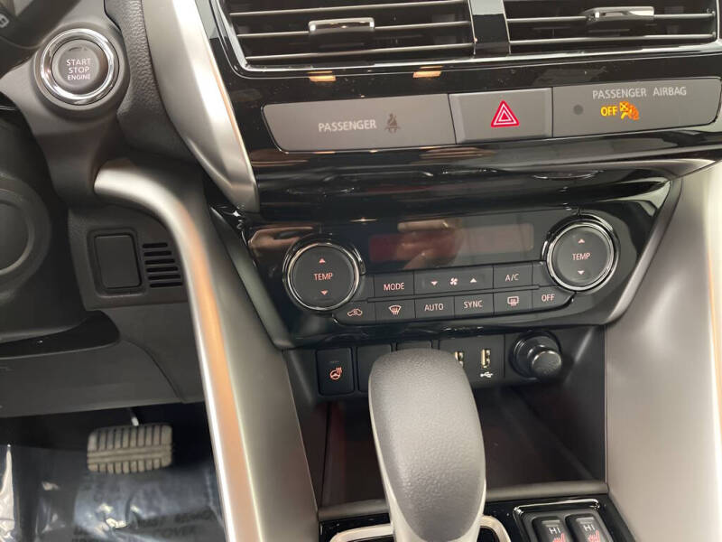 2026 Mitsubishi Eclipse Cross SE