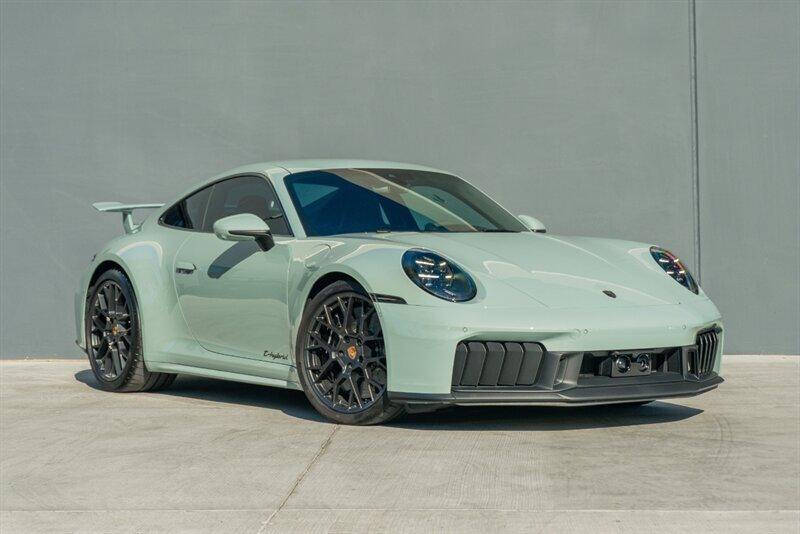 2025 Porsche 911