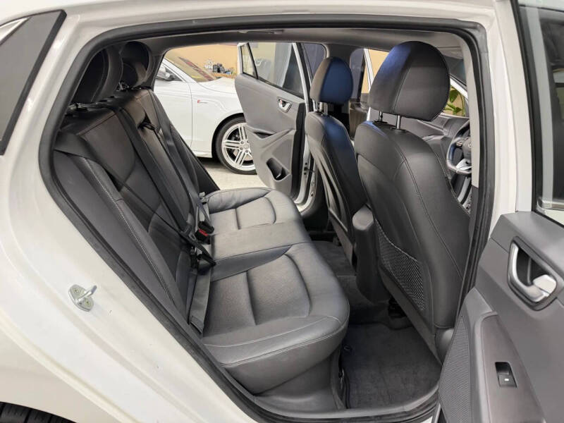 2017 Hyundai Ioniq Hybrid