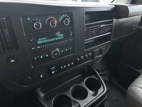 2017 Chevrolet Express 2500