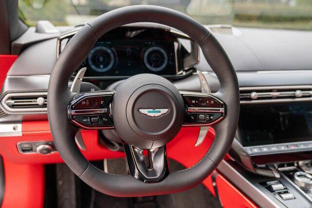 2025 Aston Martin Vanquish