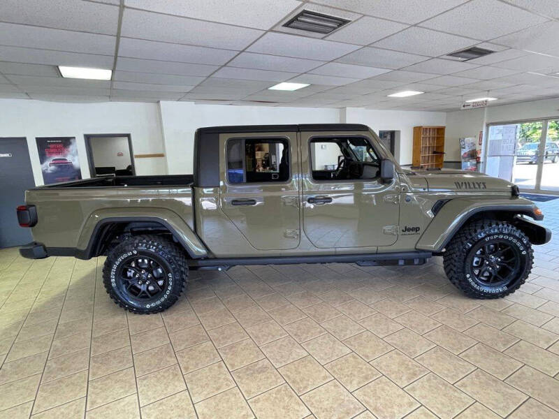 2026 Jeep Gladiator Willys