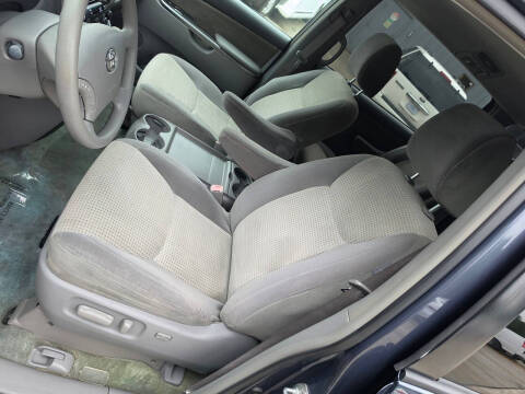 2009 Toyota Sienna LE 7-Passenger