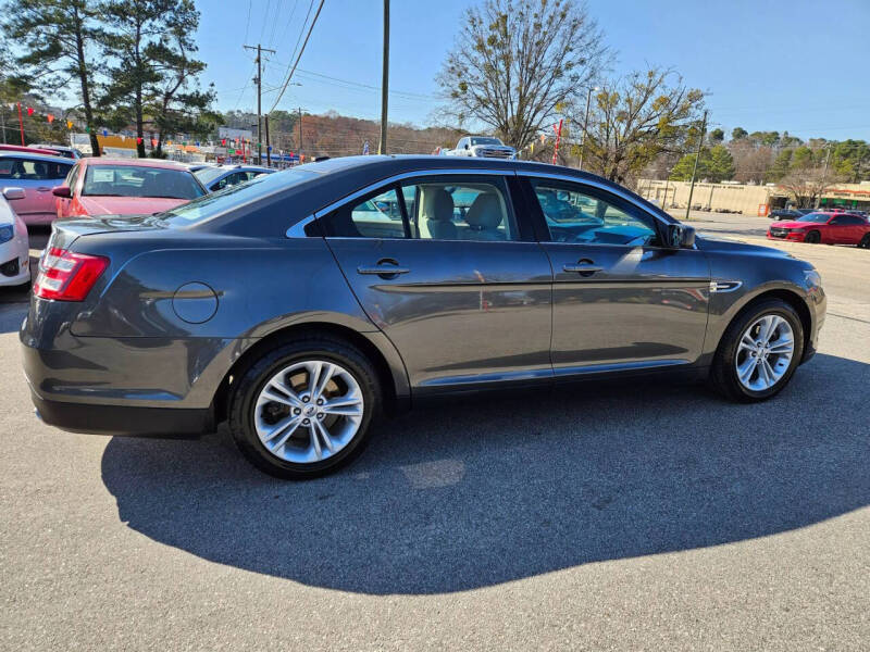2019 Ford Taurus SE