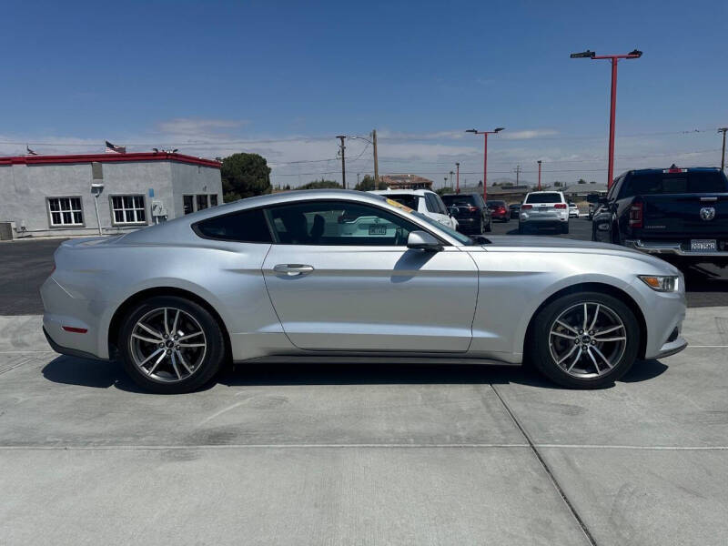 2016 Ford Mustang EcoBoost Premium