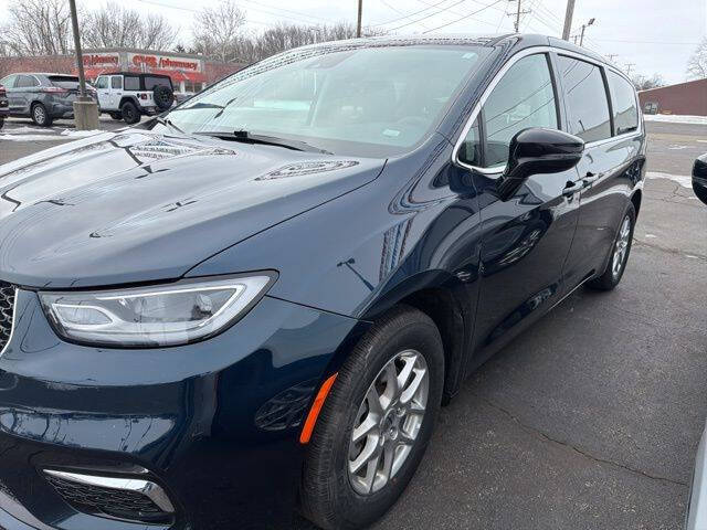 2024 Chrysler Pacifica Touring L