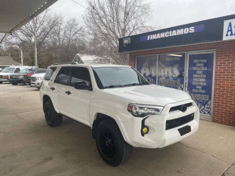 2016 Toyota 4Runner for sale at ARLIN'S AUTO SALES LLC in Merriam KS