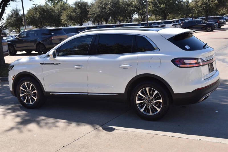 2021 Lincoln Nautilus Reserve