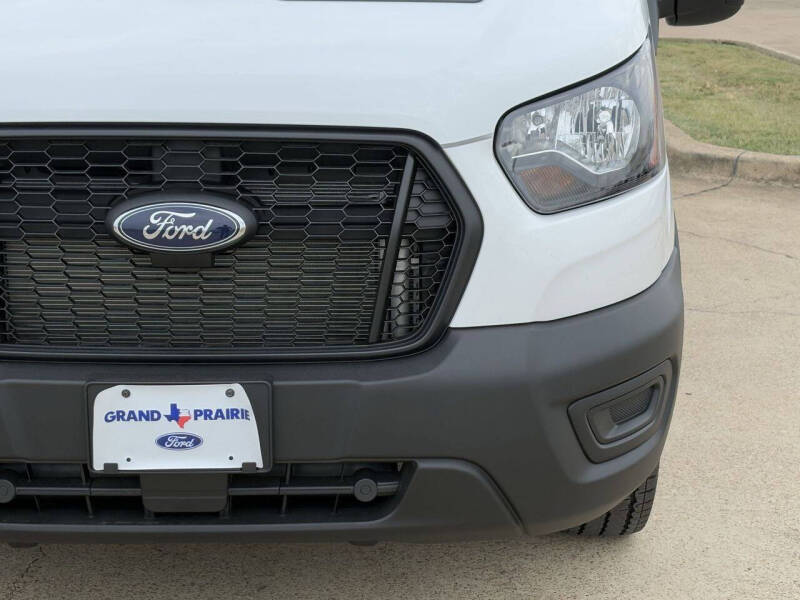 2025 Ford Transit 250
