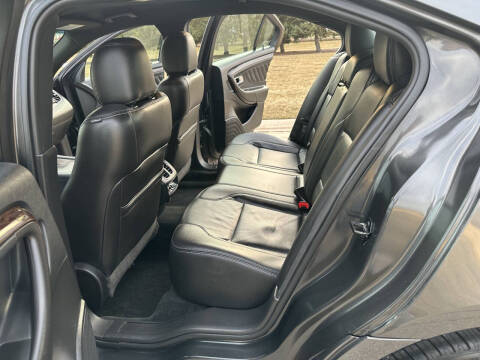 2016 Ford Taurus Limited