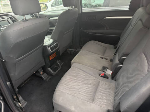 2019 Toyota Highlander LE Plus