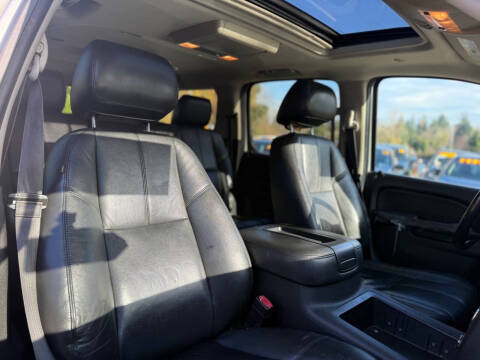 2014 Chevrolet Suburban LT