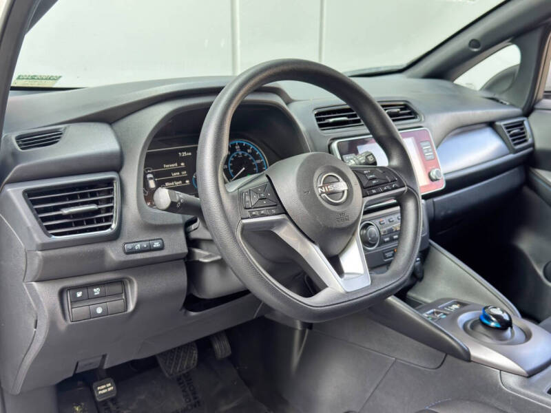 2023 Nissan LEAF S