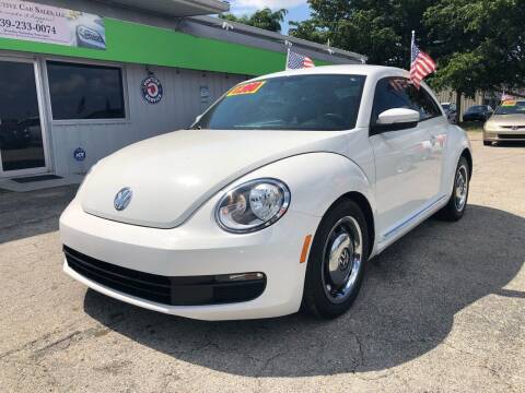 2013 Volkswagen Beetle for sale at EXECUTIVE CAR SALES LLC in North Fort Myers FL