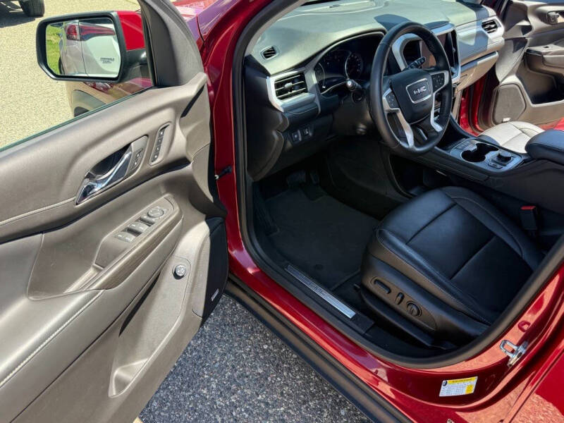 2020 GMC Acadia SLT