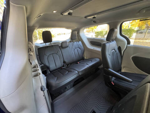 2019 Chrysler Pacifica Touring L