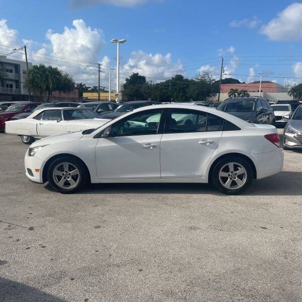 2014 Chevrolet Cruze for sale at Green Light Auto in Bridgeton, NJ