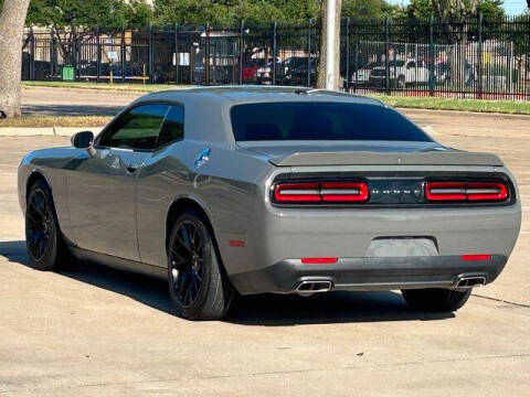 2018 Dodge Challenger SXT