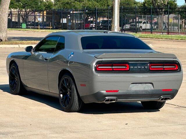 2018 Dodge Challenger SXT