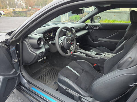 2025 Toyota GR86 Premium