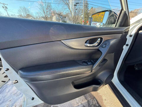 2016 Nissan Rogue SV