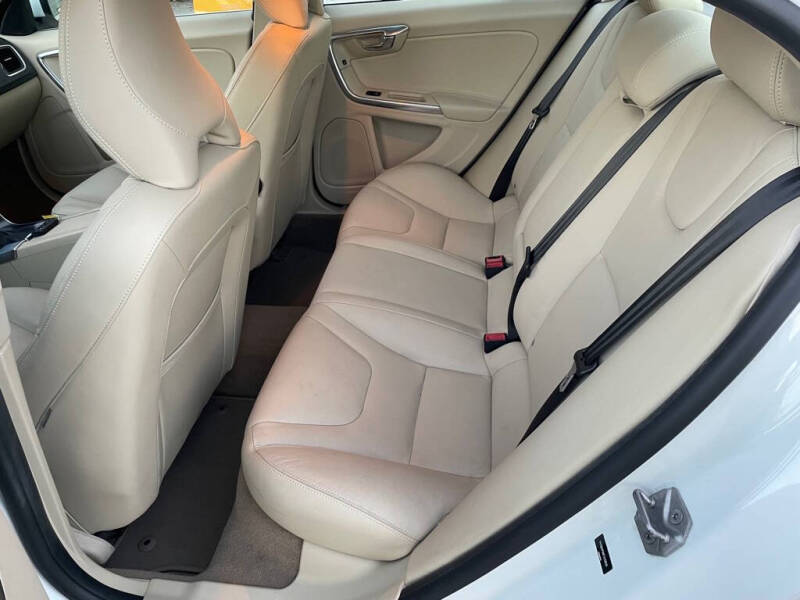 2015 Volvo S60 T5 Drive-E Premier