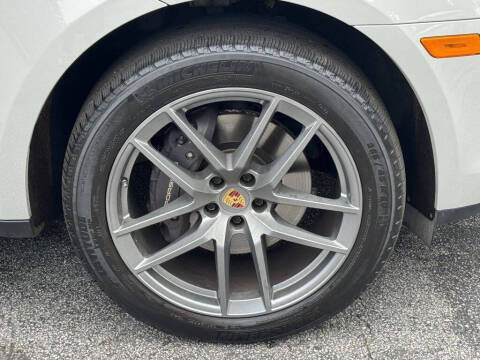 2023 Porsche Macan
