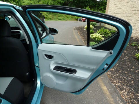 2012 Toyota Prius c Three