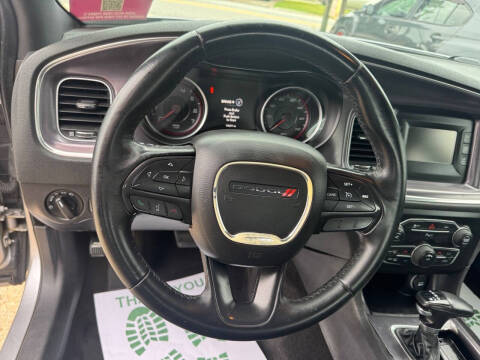 2016 Dodge Charger SE