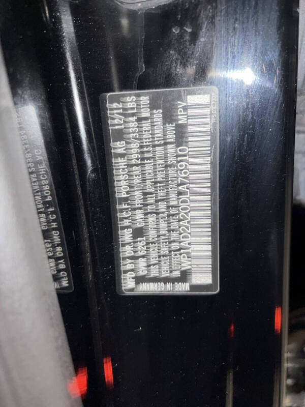 2013 Porsche Cayenne GTS