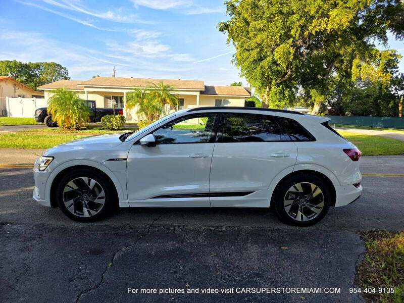 2021 Audi e-tron quattro Premium