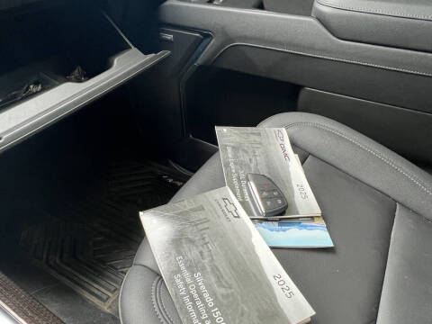 2025 Chevrolet Silverado 1500 LT Trail Boss