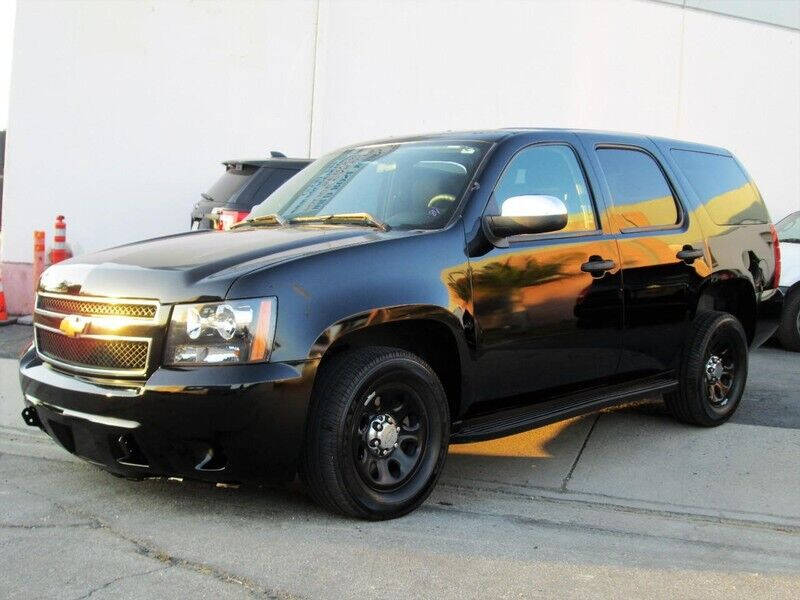 2014 Chevrolet Tahoe null photo 3