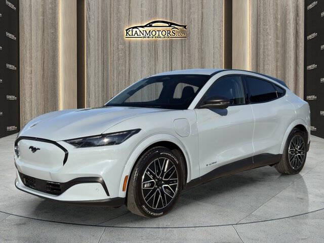 2025 Ford Mustang Mach-E Premium
