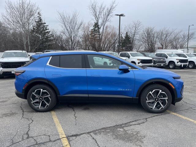 2026 Chevrolet Equinox EV LT 2