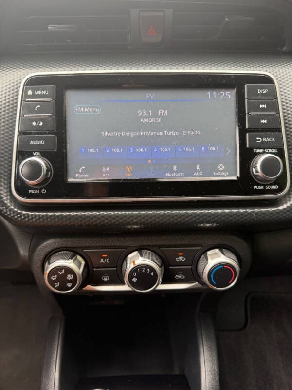 2021 Nissan Kicks S